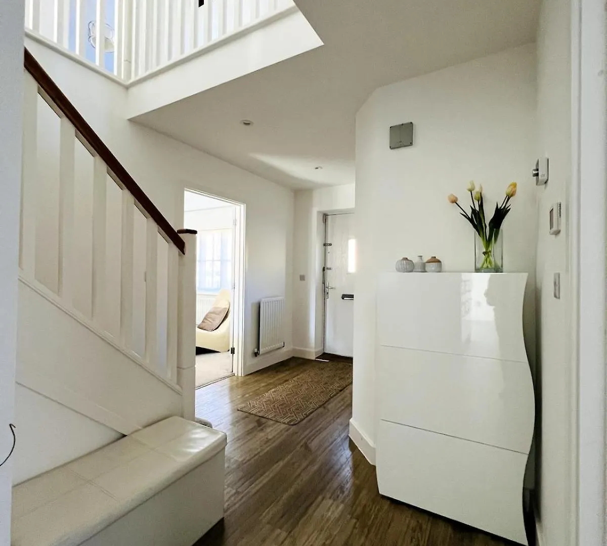4 Bedroom Home With Study Space Horley United Kingdom